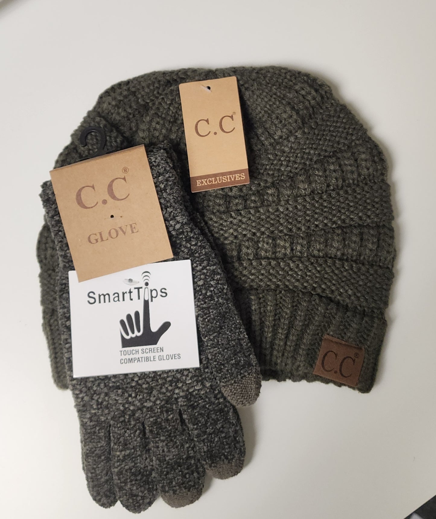 CC Beanie & Gloves Set