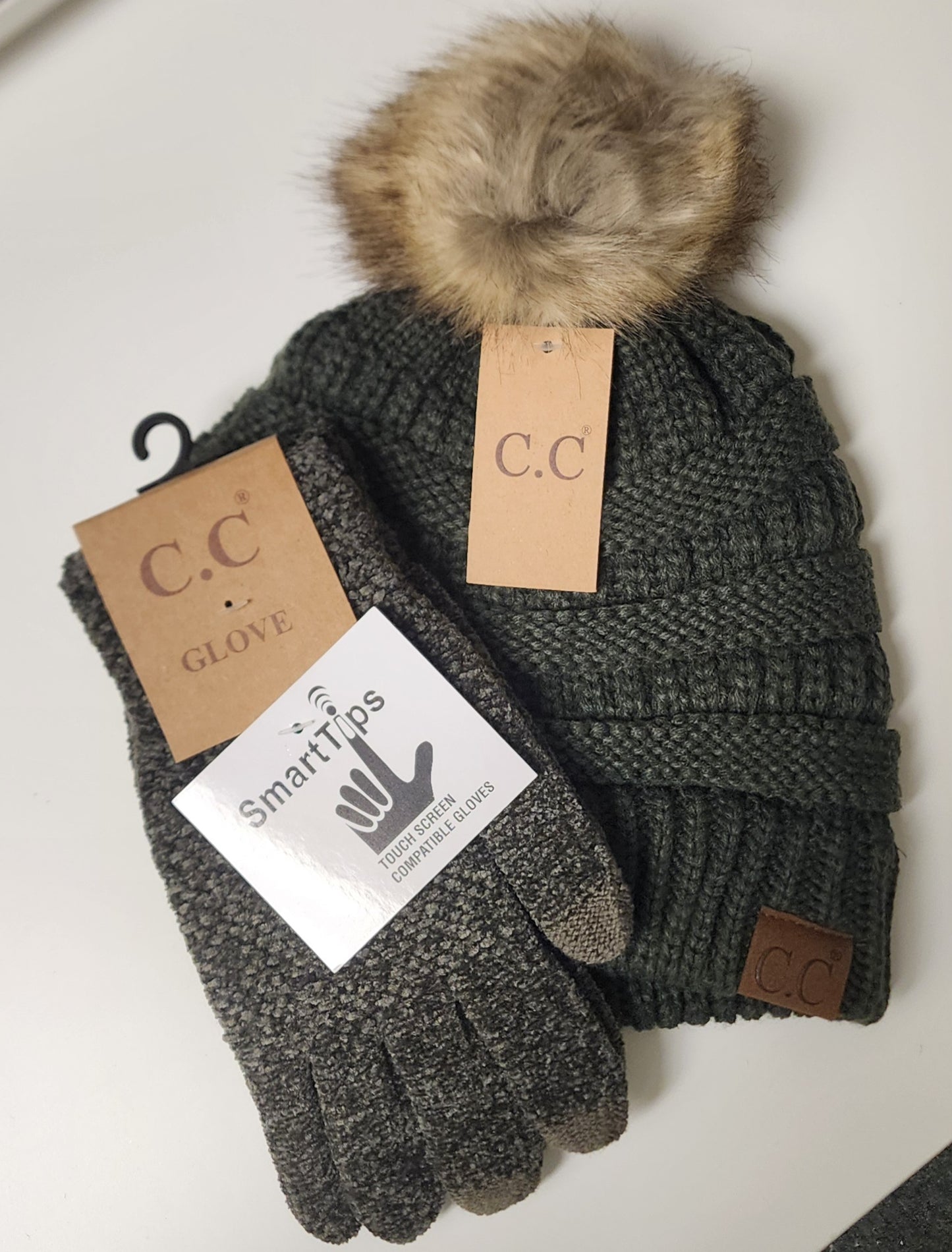 CC Beanie & Gloves Set